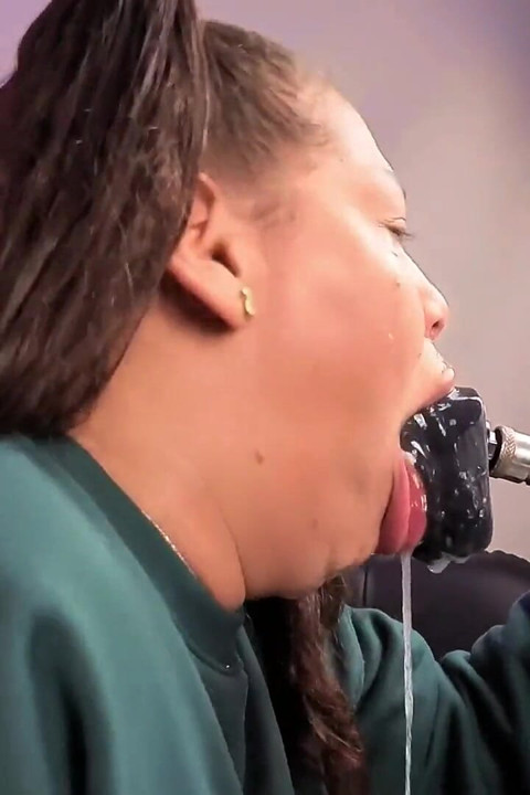 Uvula Fetish