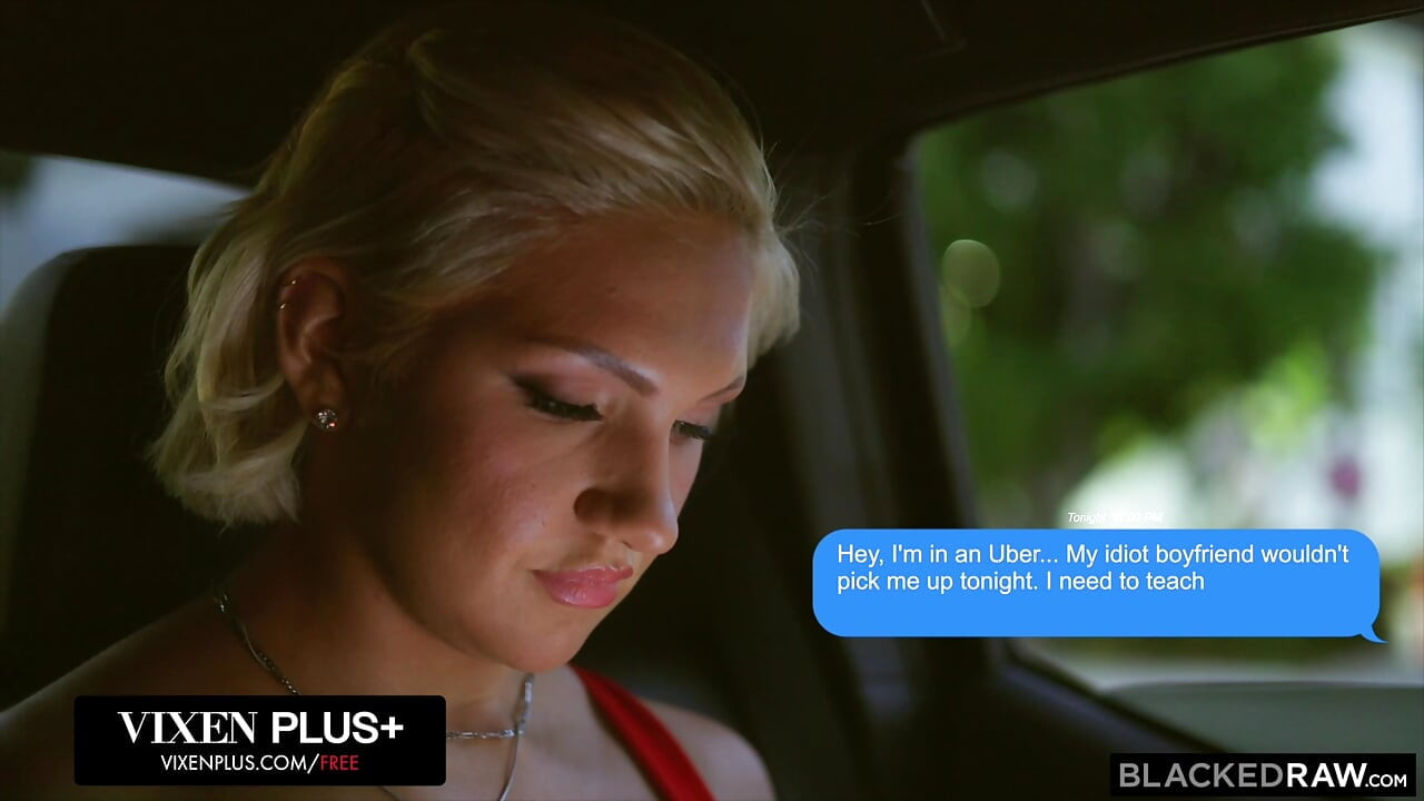 BLACKEDRAW Blonďatá Baddie Bambi Barton Ditches Přítel Pro Jasonovo masivní velké černé péro