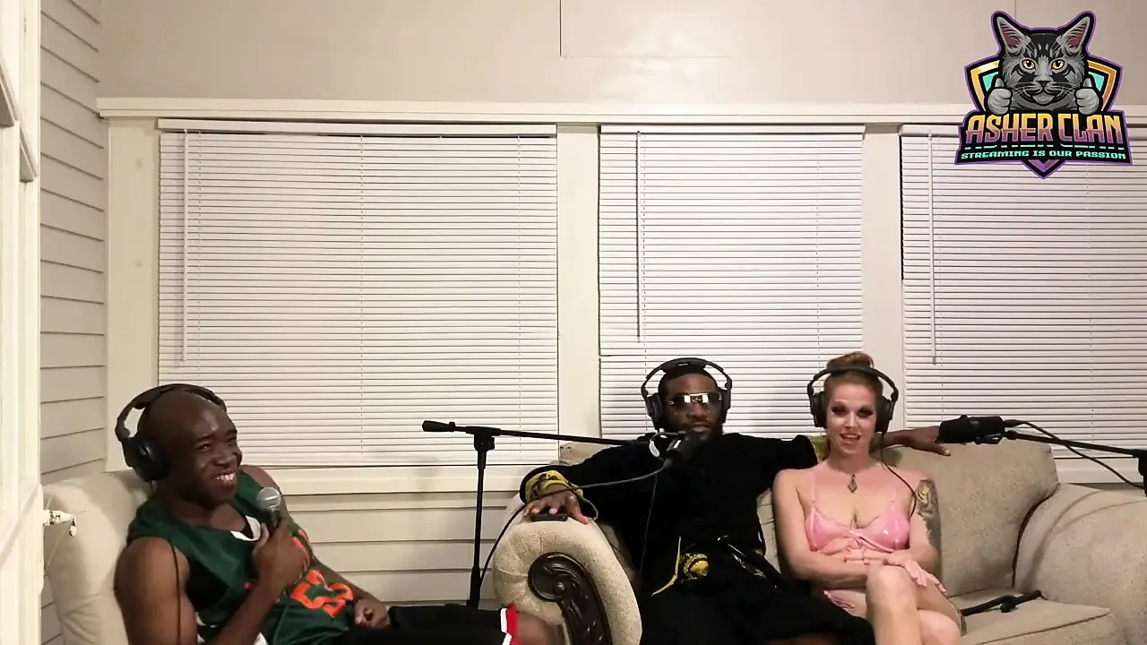 The Fox and the Hounds – Foxi Vixen Joins Mrflourish and Guys for Some Wild Adult Talk Podcast