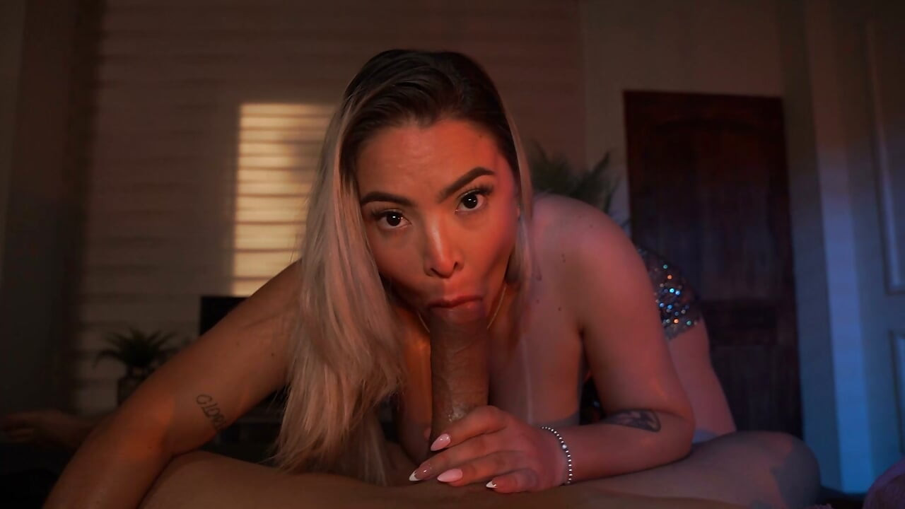 Busty stepmom ends up riding her cold-hearted stepson's massive 24-centimeter cock!