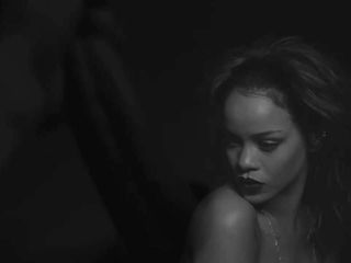 Galakkan menghisap zakar Rihanna
