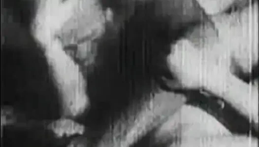 Довольная своим оргазмом