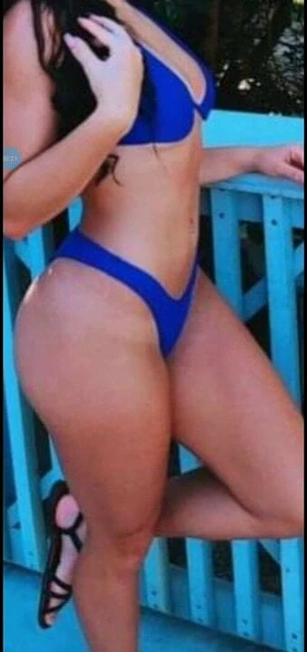 Tell me 3 things you would do to her body. Kelly thompson