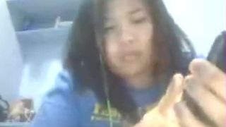 chubby filipino queenmeve uses phone as vibrator-p1 (1)