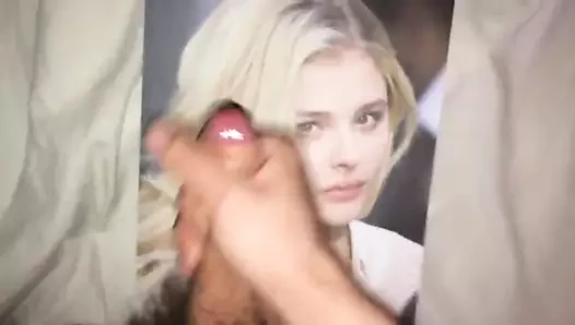 Chloe Moretz boşalma anısına 7