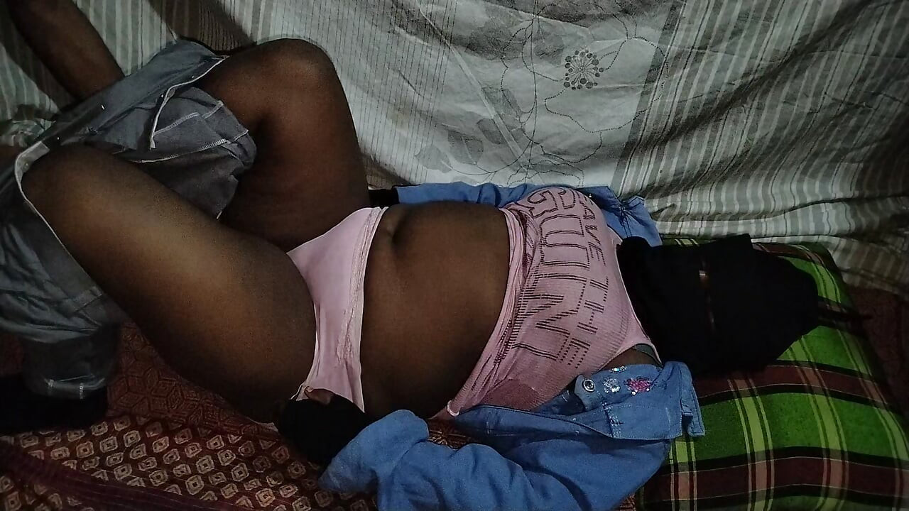 Bangladeshi Hot aunty  sex with Littale boy