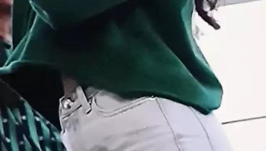 Yuju cum