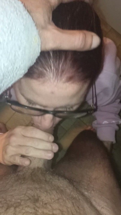 Jade the slut sucks like a slut in the kitchen | Clip 1