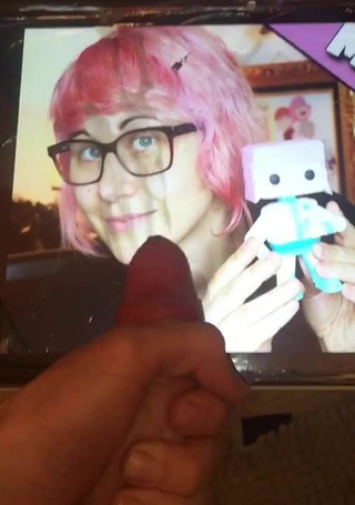 Beban besar untuk komandan panas holly conrad