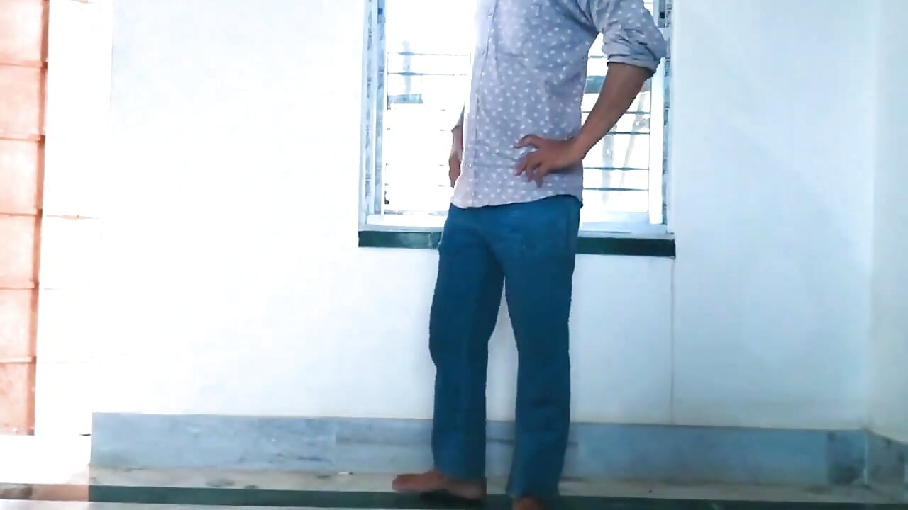 Egy 19 éves lány hazudott a családjának, és elment szexelni a szeretőjével