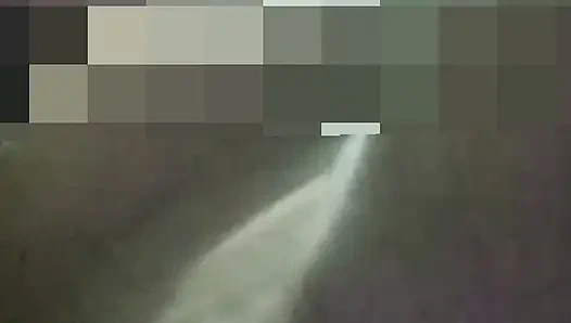 mamta bhabi ne chut main ungli kar ke chut se pani nekali