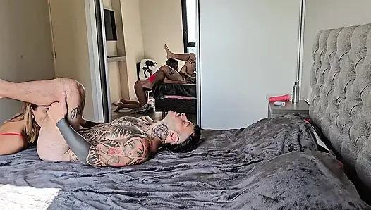 За Кулисами! Пара Любителей Занимается Сексом Утром. Двойное Проникновение