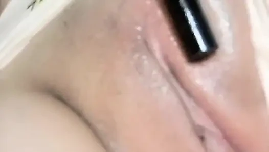 I masturbate until I squirt