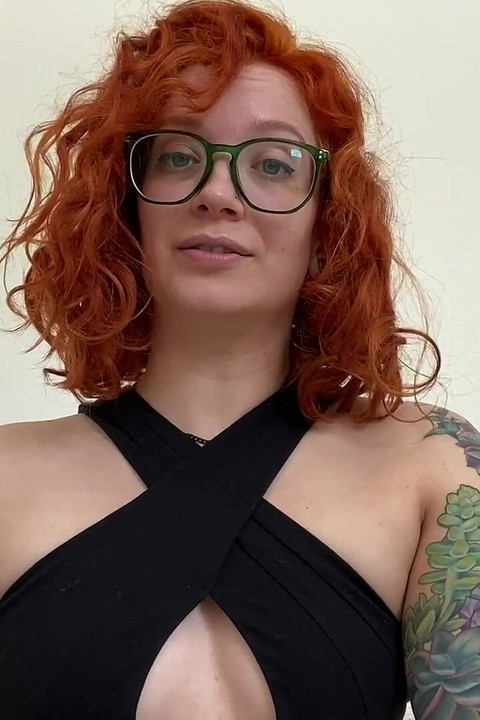 Тебя приняли и используют нежной, любящей огромный член Фута