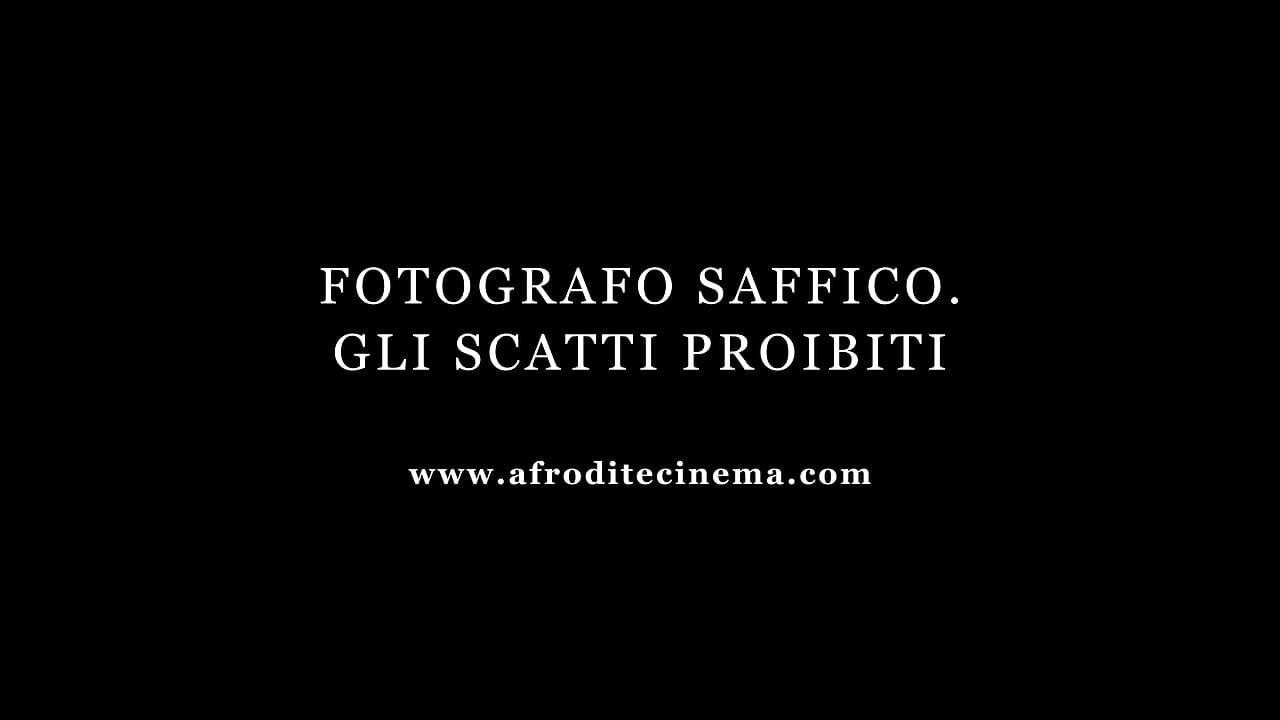 Sapphic photographer.