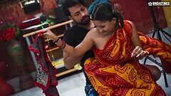 인도 18+ Jawan Kaamwali bai ko 아켈라 파카르 가르 카 초타 베타 라 나 사카 힌디어 오디오