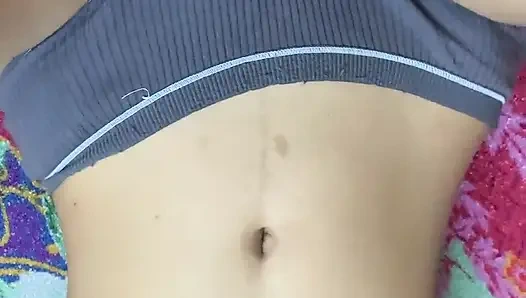 Возбужденная Riya получает свою суточную дозу хуя от ее сводного брата - хардкорная дези трахается с большим камшотом внутри киски