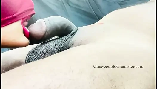 Любительницы делают минет крупным планом в ночных вибраторах в любительском видео