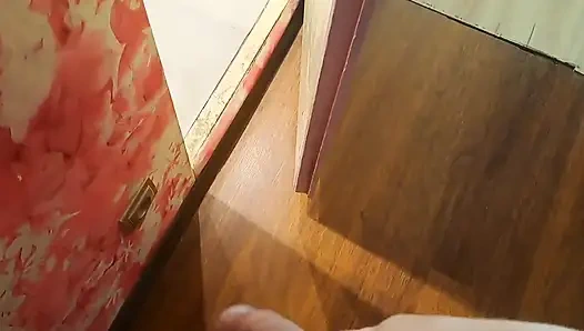 Genç üvey kız kardeşimi arıyorum ve mastürbasyon