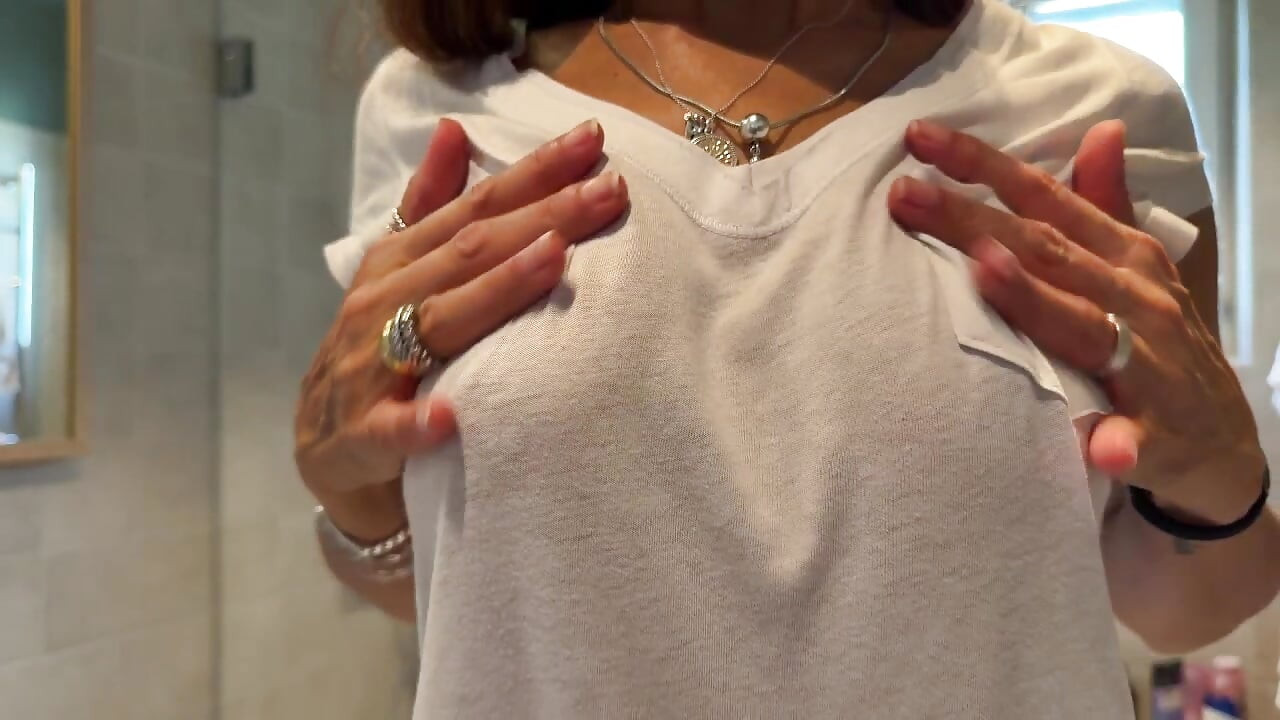 Perfect wife - Perfect boobs - Perfect tease