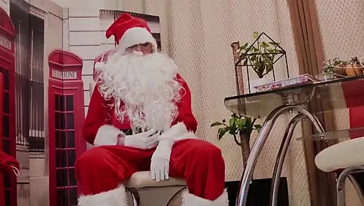 Pflegeheim mit weihnachtsmann