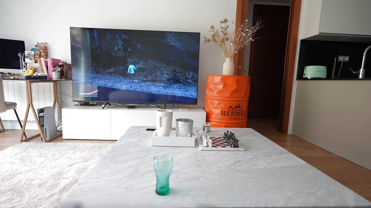 Tajný lesbický sex s kým se čtveřice uvolnila s Bunny Blondy - Luna Doll
