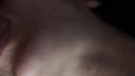 Над кроватью минет