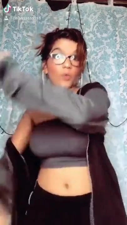 Part 4 of my desi indian slave girls performance, rate her