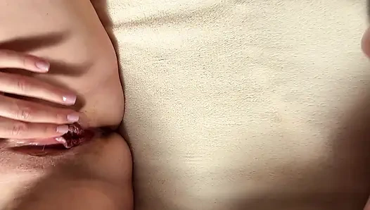 MEREGANGKAN SAKU KULIT