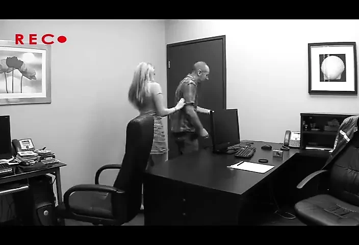 courtney cummz - blowjob,cumshot