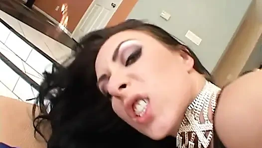 Nymphomaniac yang tak terkendali