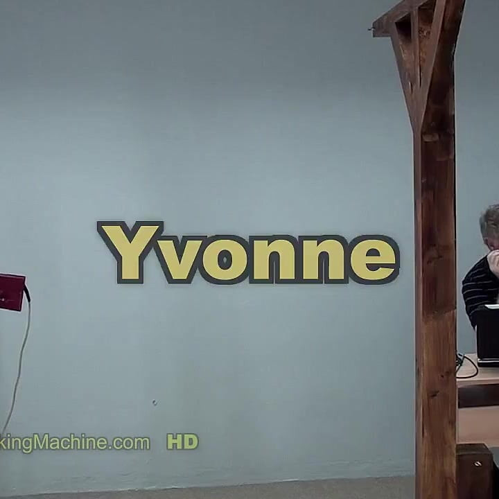 Yvonne Spanking Machine - Açoitamento sem camisinha
