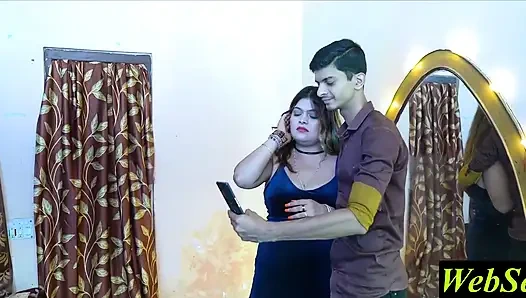 Naughty Camera Man Fucks Beautiful Model! Indian Model Real Sex