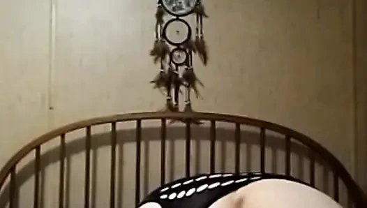 Мастурбирую за деньги вживую