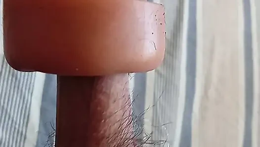 Penisimi pompalıyorum