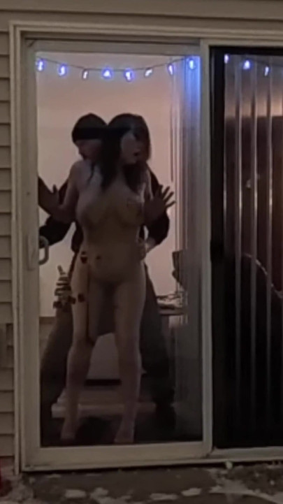 เพื่อนบ้านจับได้ว่าเมียโดนเย็ด คลิป 1