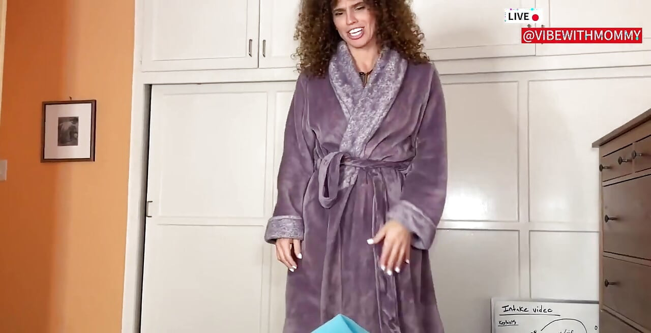 Jewish Stepmom Finds Your Love Letter! and I Decide to Give You Something Very Special.