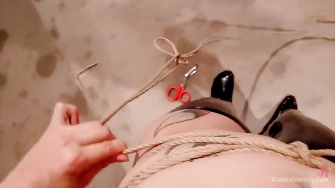 Självbunden bondage &självupphängning