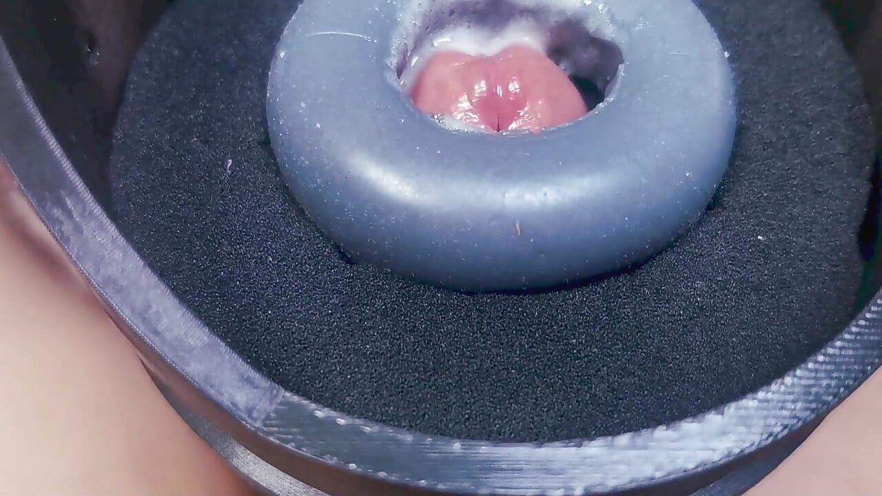 Penis machine with a new attachment