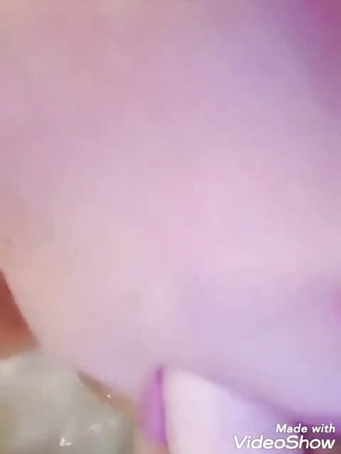 아침부터 욕조에서 삽입과 전신 성관계