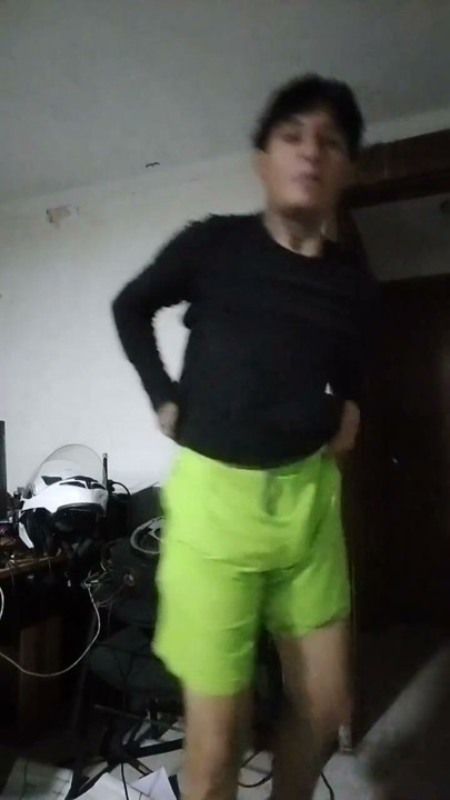 buttock showing himself as he wants
