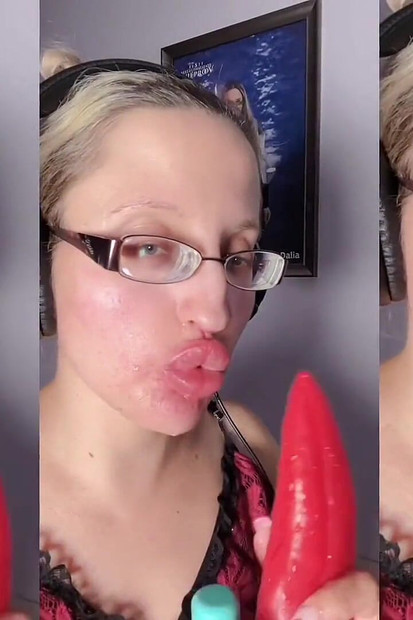 Asmr Paprika Pepper Eating - Asmr, γυαλιά οράσεως, gianess, κραγιόν, μεγάλα χείλη, στόμα, φαγητό, φετίχ προσώπου, μακριά νύχια