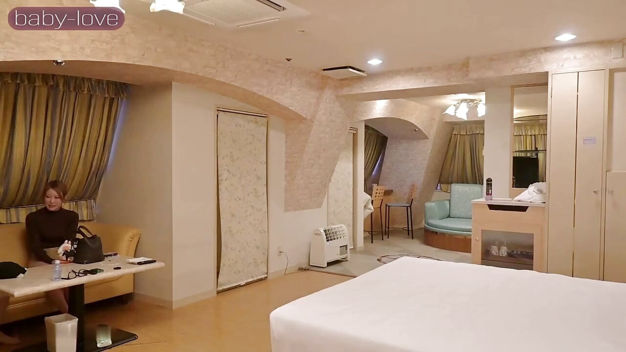 Gal esthetician tanpa sensor: layanan mesum menguras sperma sampai banjir setelah dicrot di dalam
