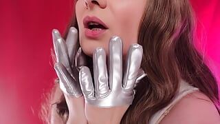 ASMR: srebrne rękawiczki fetyszowe - Arya Grander