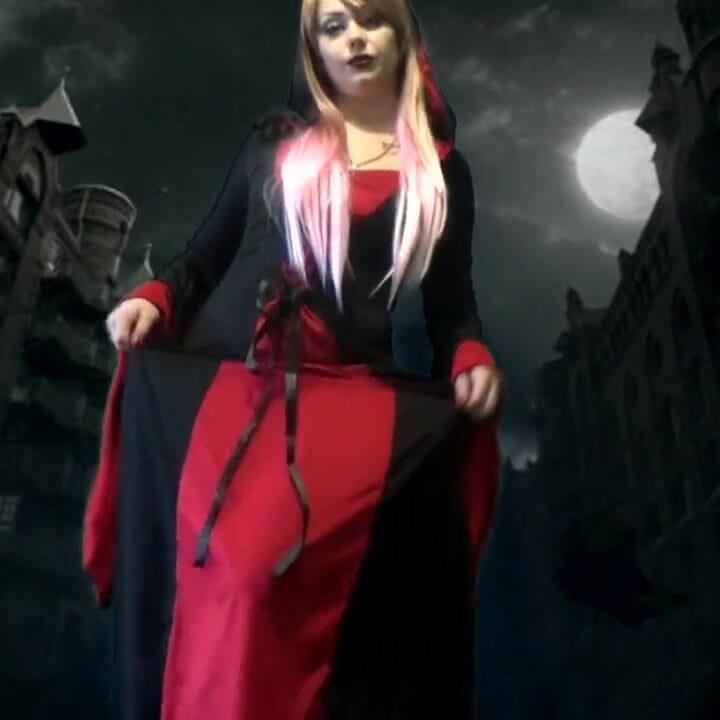 Giantess Vampire θέλουν να παίξουν για σας... αλλά όχι για πολύ καιρό!