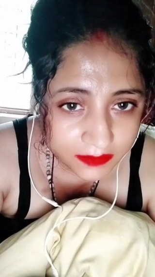 Mahua chakraborty instagram videor