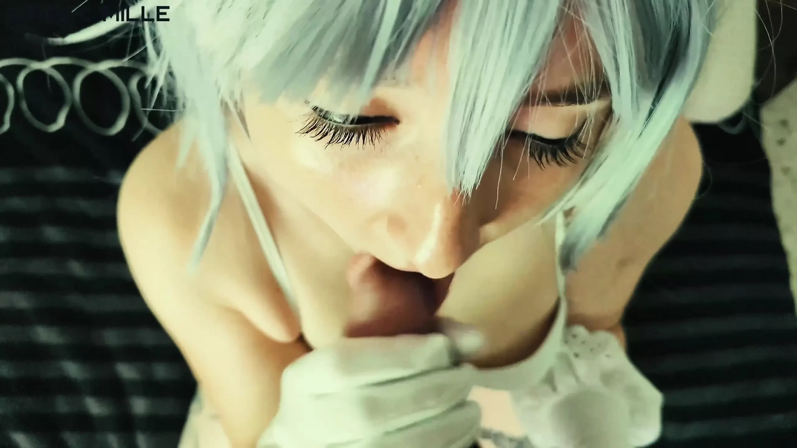 College Bith Love to Suck Cock Before Get Fucked