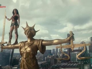 Gal Gadot - Justice League 2017