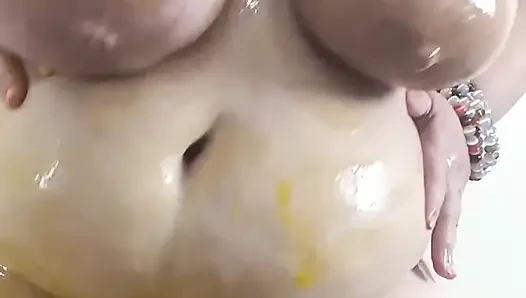 Огромные грязные сиськи