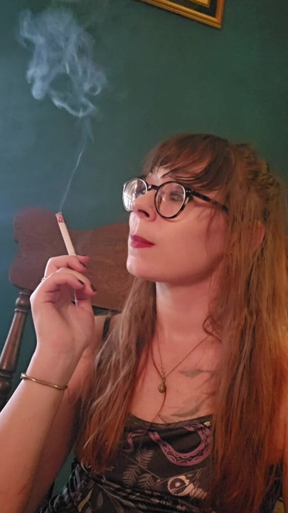 A Ms.Thrope decide soprar fumo na tua cara